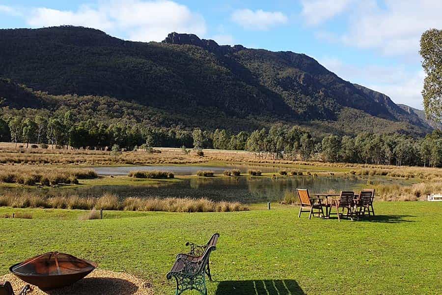 Halls Gap Motel lawns and fire pit