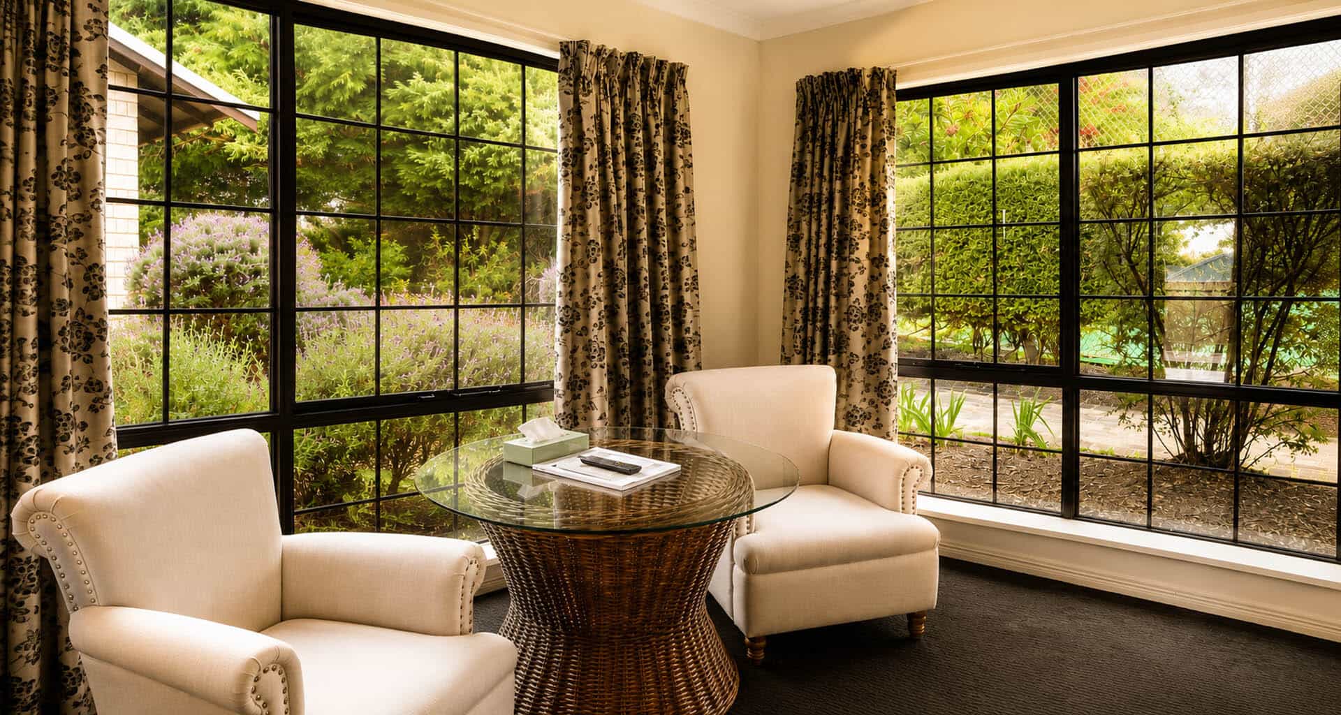The sitting area in a Margaret River Motel room