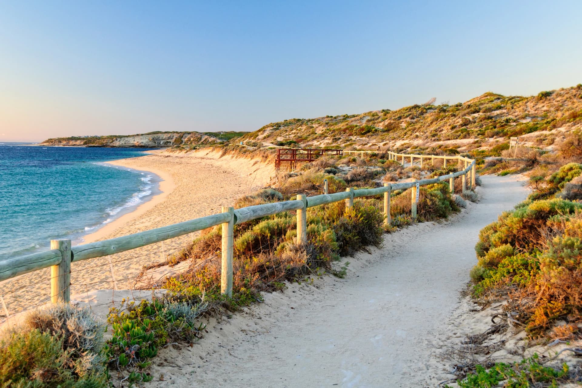 Path along Gnarabup Beach