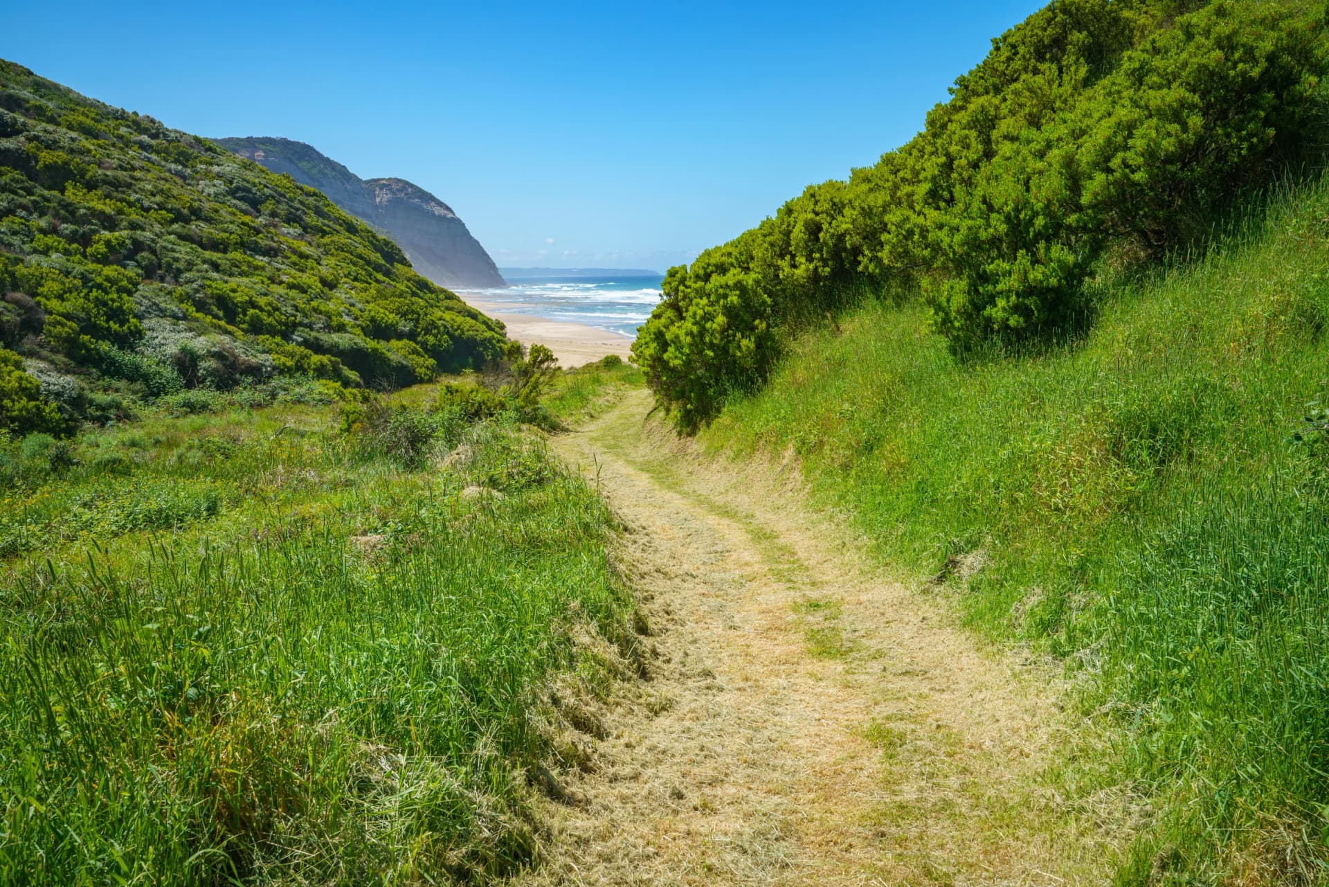 Trail down to Milanesia Beach