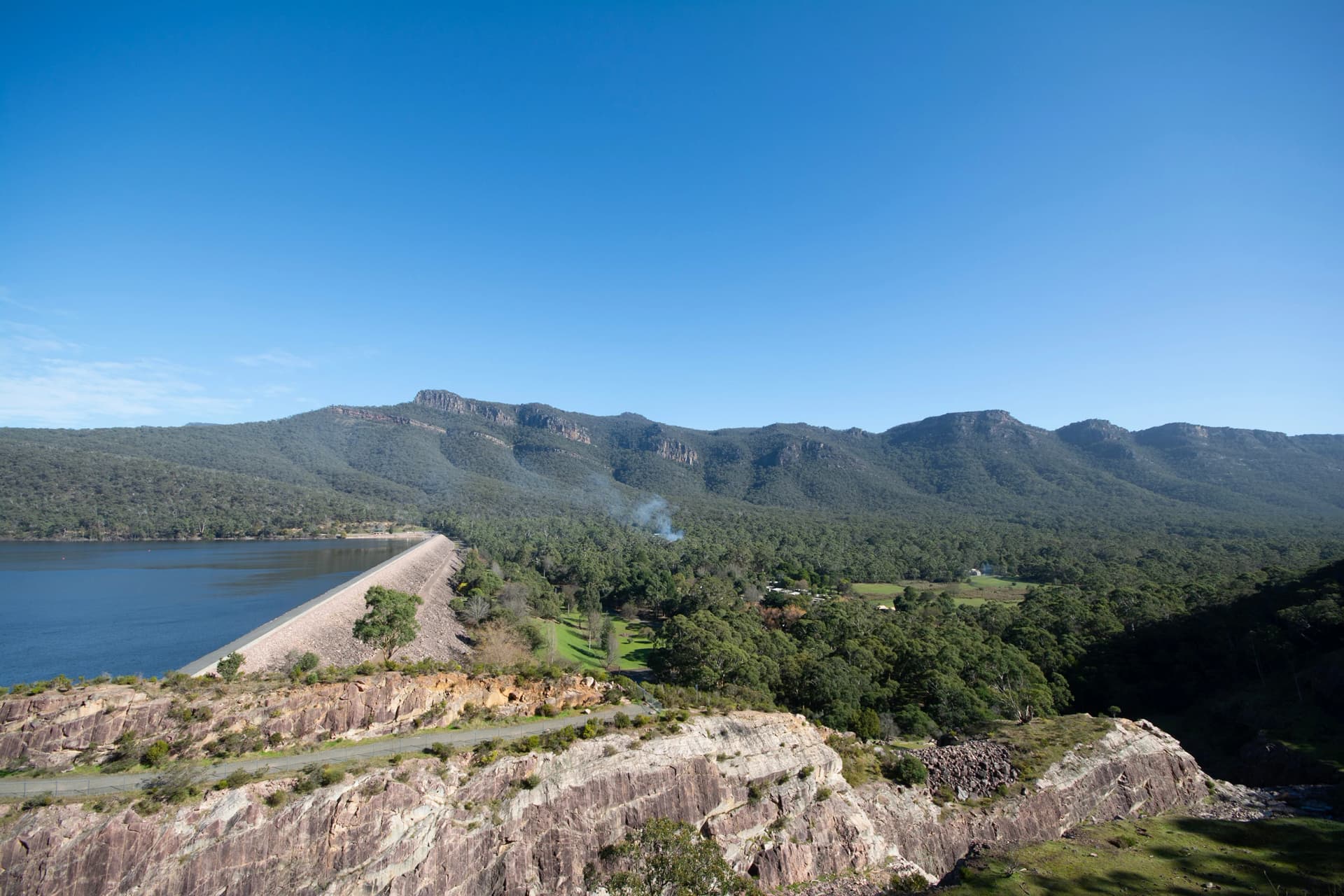 Lake Bellfield and the Wonderland Range