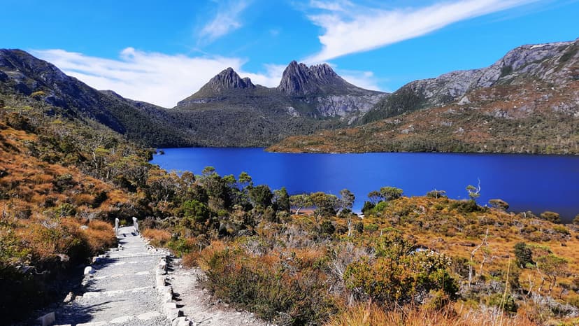 Walk the path to Dove Lake below Cradle Mountain