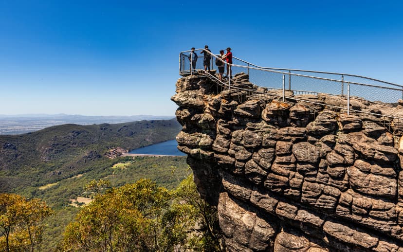 The Pinnacle lookout above the Grampians