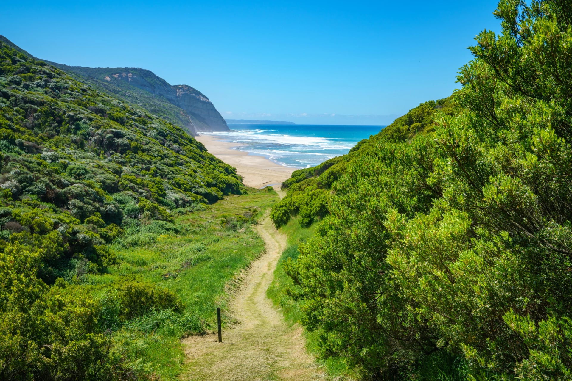 Great Ocean Walk trail above the sea