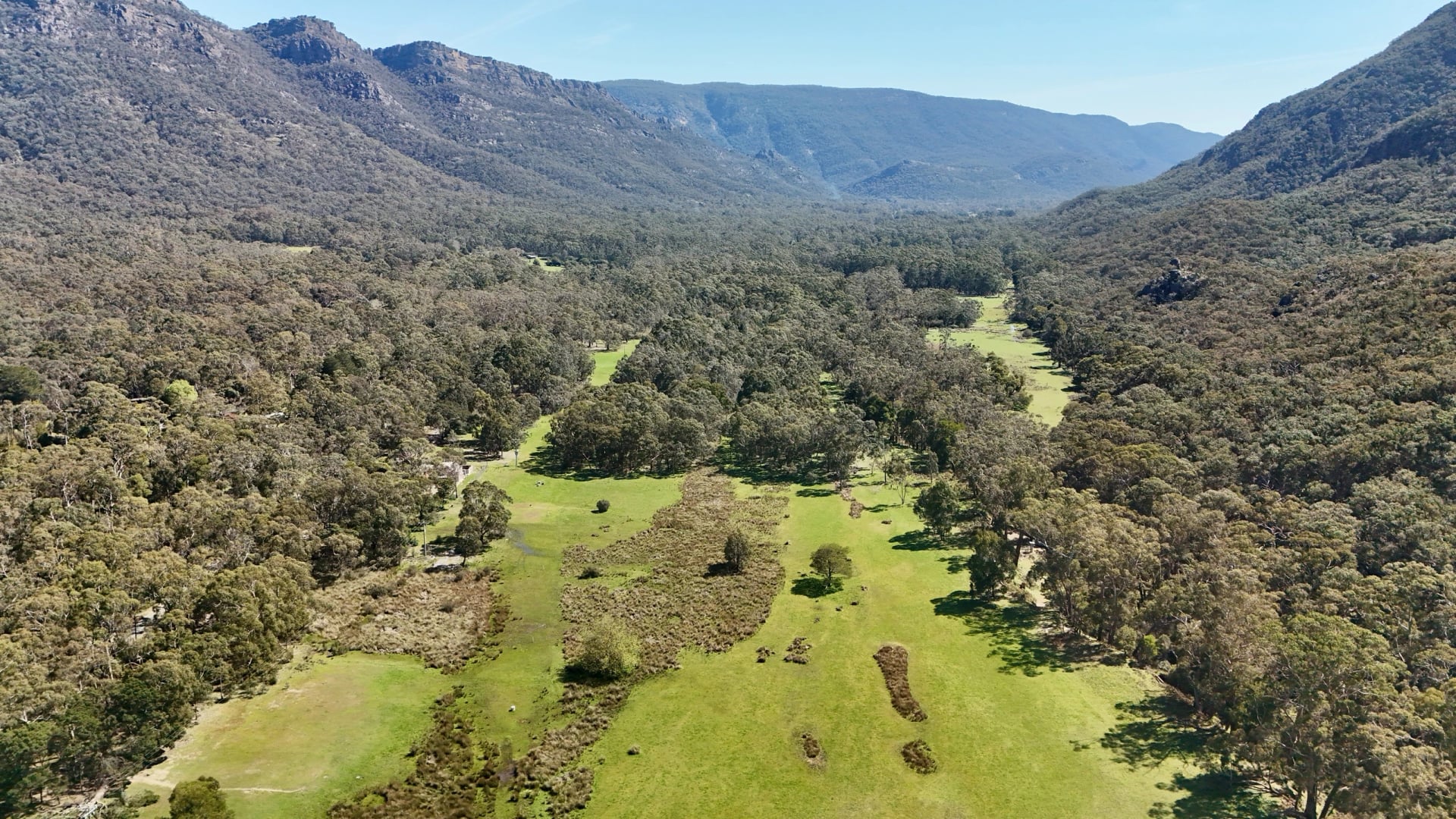 See Halls Gap from above, in the valley between the ranges