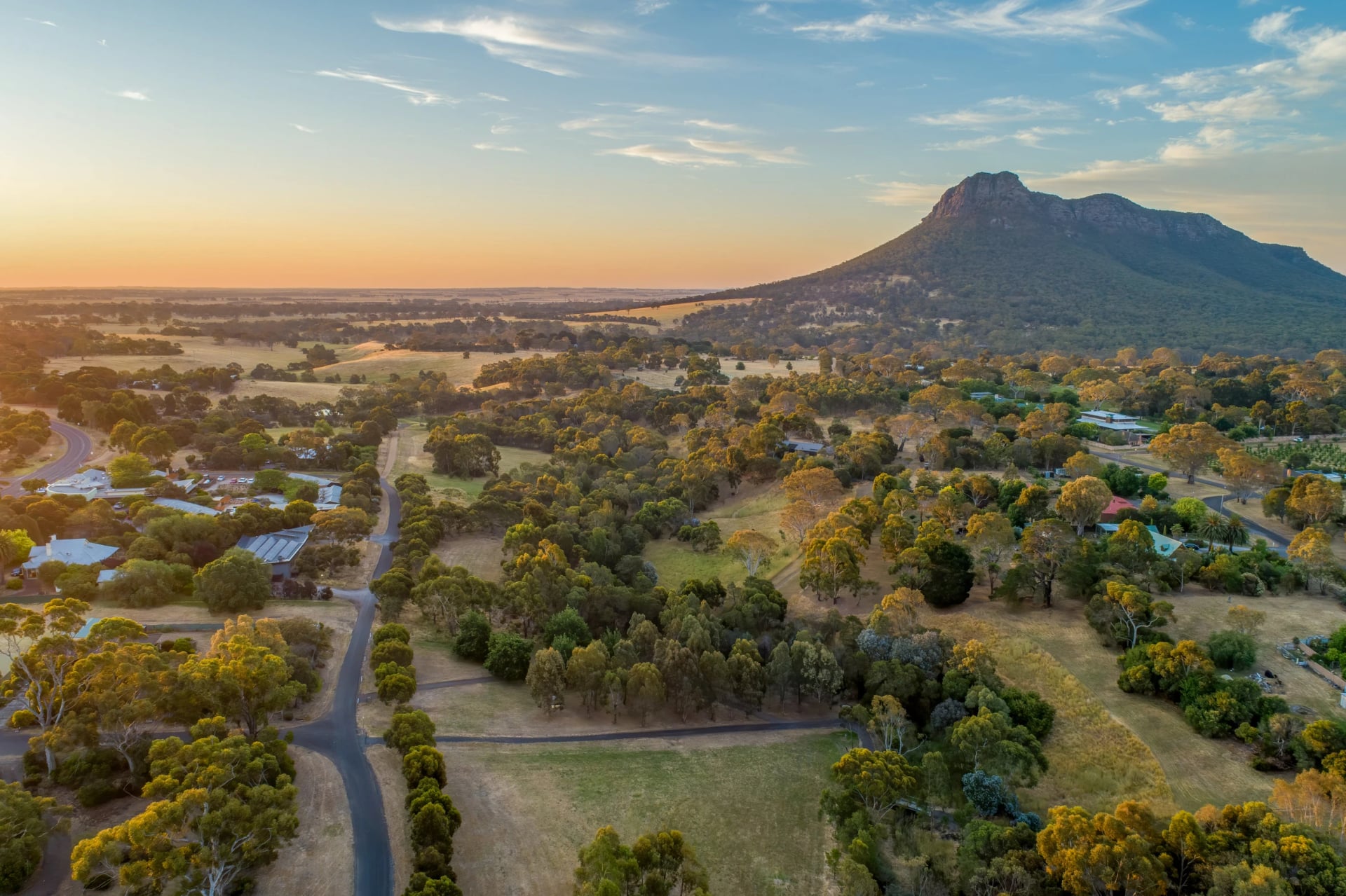 See Dunkeld from above with Mount Sturgeon behind