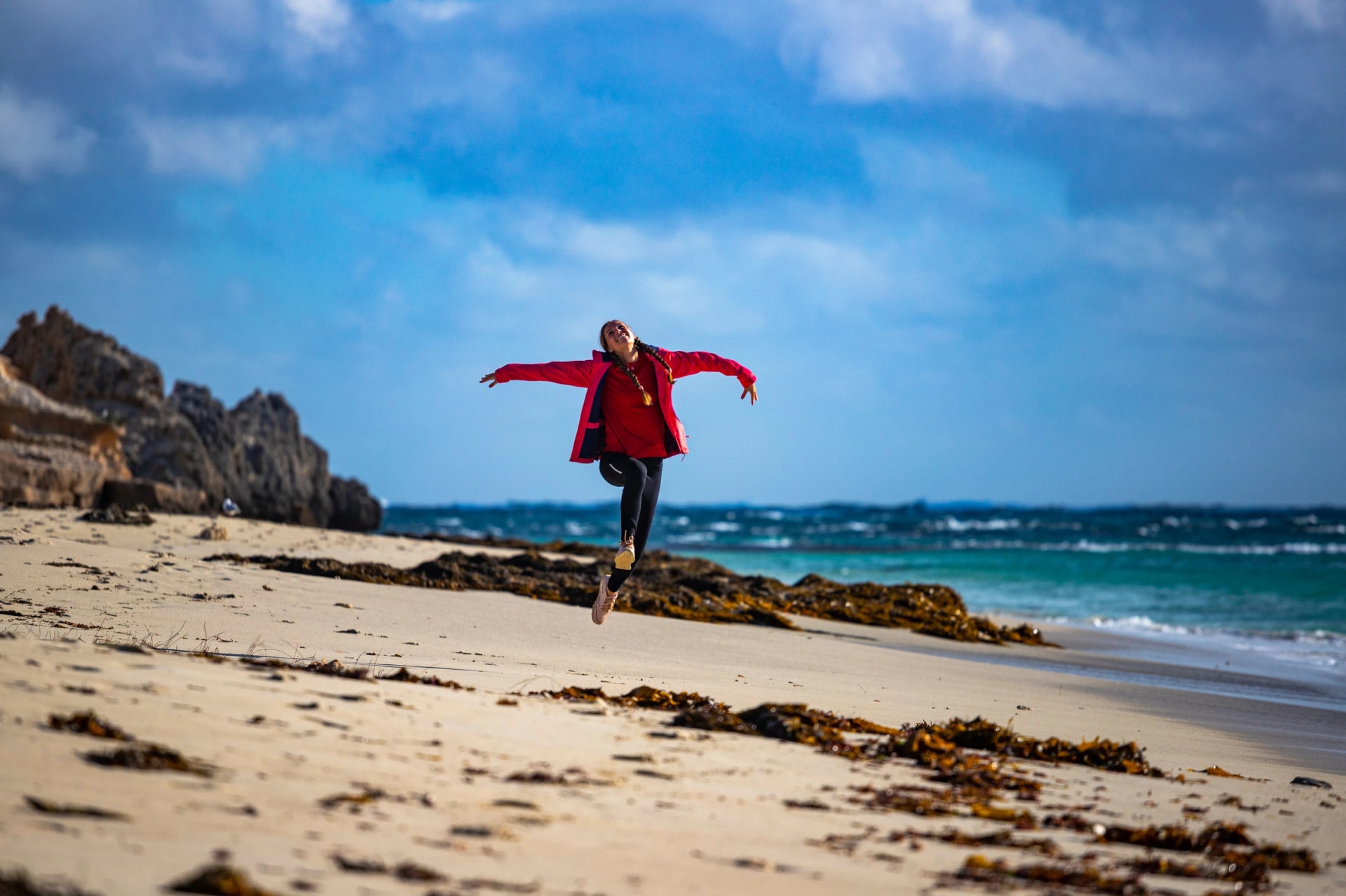 Walking the sand at Hamelin Bay