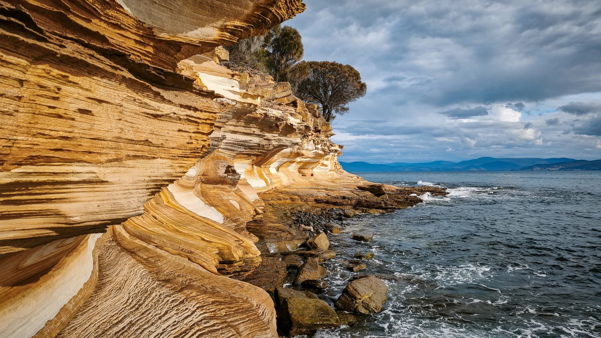 Painted Cliffs on Maria Island
