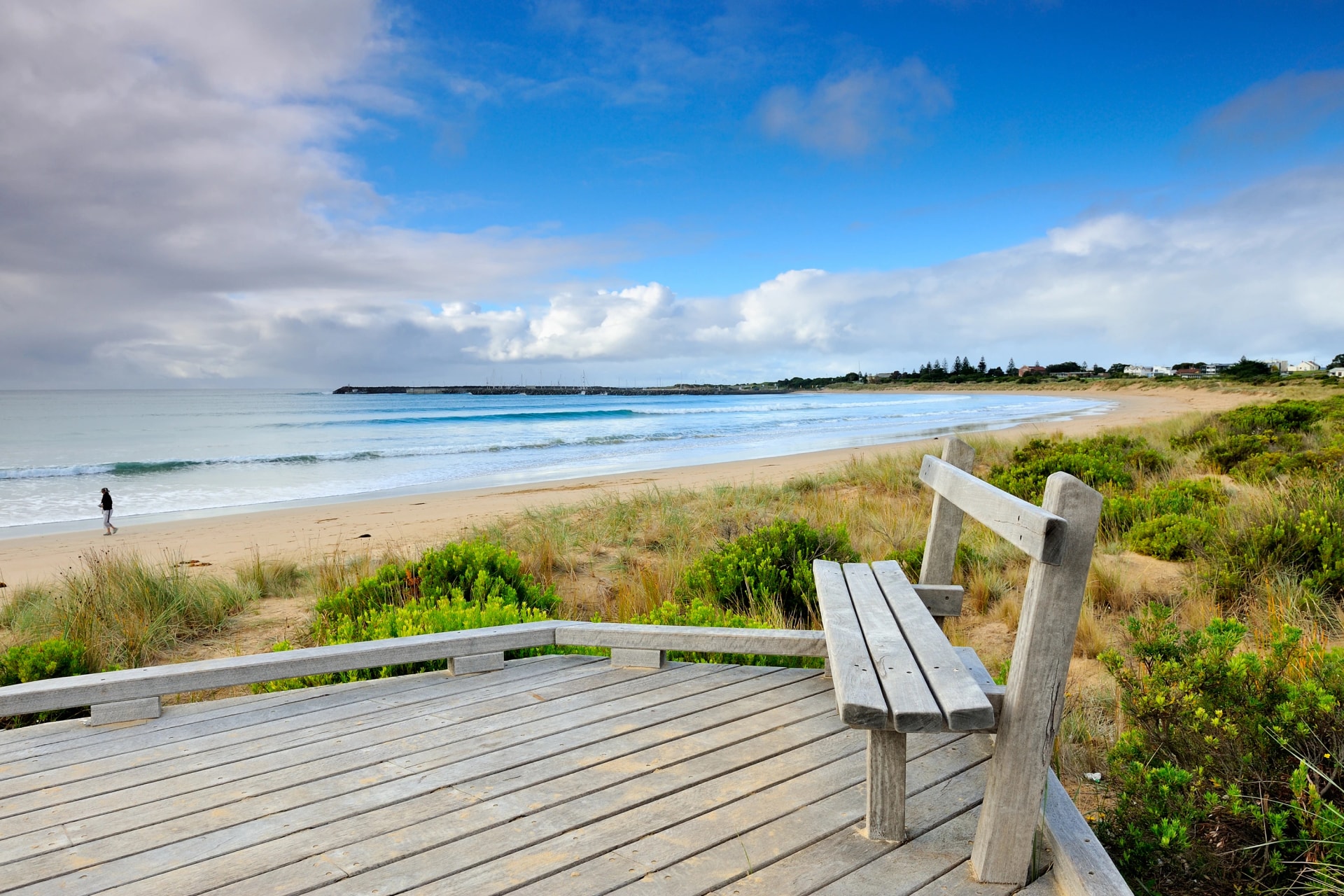 Morning on the beach at Apollo Bay