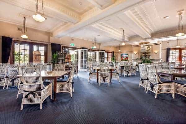 Caves House Hotel dining room